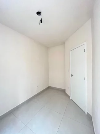 Imagem Apartamento à venda em Santo André-SP, bairro Campestre: 2 quartos, 1 banheiro, 1 vaga de garagem, 57m². Oportunidade única!