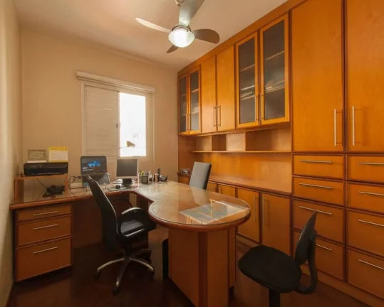 Imagem Excelente apartamento, 1 por andar com 189m², a venda em Pinheiros.