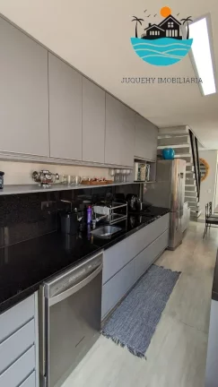 Imagem Aluguel Juquehy - Casa decorada na rua da praia, com 4 Suítes, Pisc,ina Priv., Academia, Serv. de Praia, máx. 10 pessoas | Juquehy Imobiliária