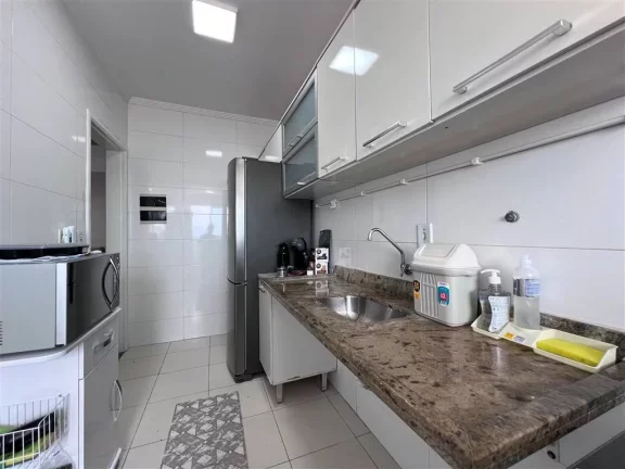 Imagem Apartamento à Venda em Guilhermina, Praia Grande - SP