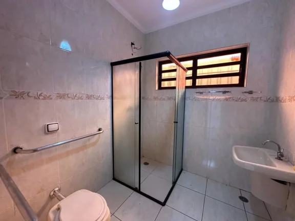 Imagem Casa com 3 dormitórios para alugar, 190 m² por R$ 4.940,27/mês - Jardim Santa Helena - Suzano/SP