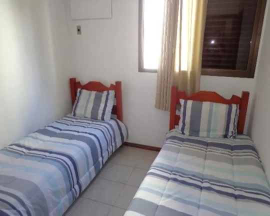 Imagem Apartamento à venda no Guarujá na Praia das Pitangueiras.