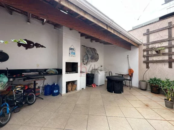 Imagem Casa no Jardim Aeroporto à venda com 3 quartos