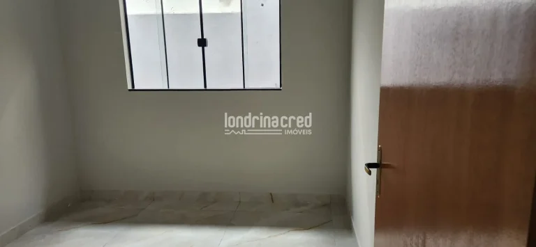 Imagem Casa no Colúmbia com 84m², 3 quartos (1 suíte), sala ampla, cozinha espaçosa, garagem para 2 camionetas e potencial de aproveitamento do subsolo.
