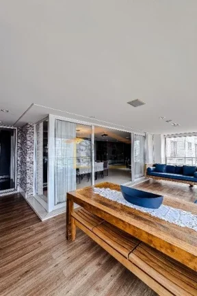 Imagem Apartamento de 227 m², com 3 dormitórios, sendo 3 suítes, sendo a master com banheira, escritóri...