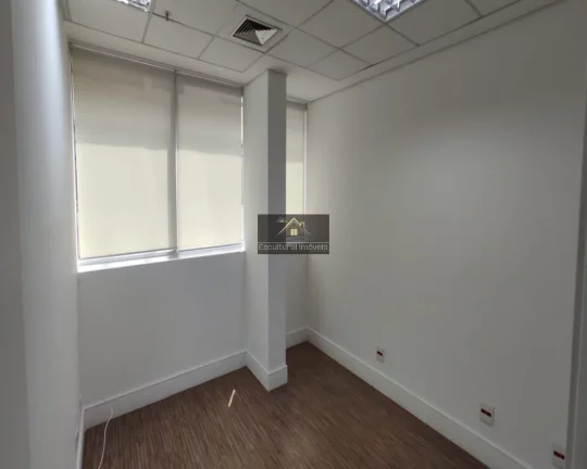 Imagem SALA COMERCIAL PRÓXIMO AO SHOPPING JARDIM SUL 45,00 M 1 BANHEIRO PRIVATIVO PISO ELEVADO AR CONDICIONADO LUMINÁRIAS FORRO 1 VAGA DE GARAGEM