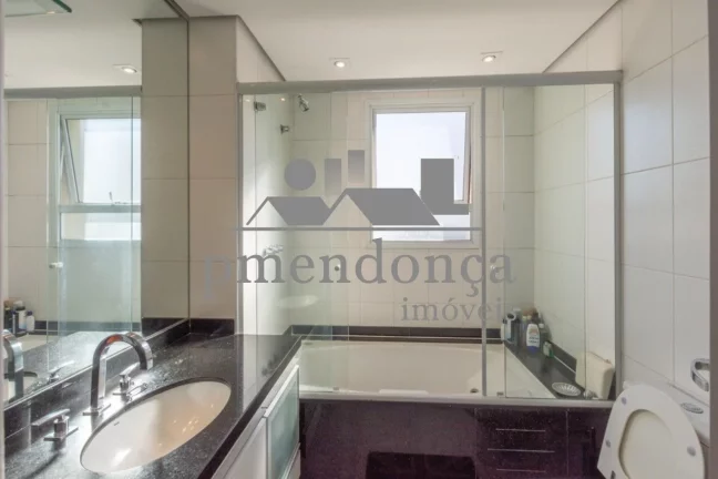 Imagem Apartamento na Vila Romana com 3 suítes e 3 vagas, 153m²