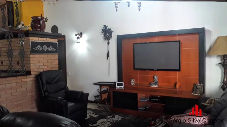 Imagem Casa a Venda com 03 Dormitórios no Jardim Manancial.