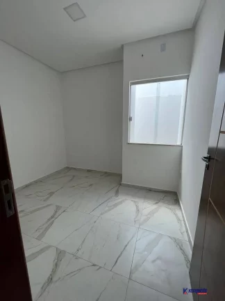 Imagem VENDO CASA 3/4 REFORMADA-PARQUE IPÊ