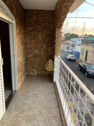 Imagem Sobrado com 3 dormitórios e edícula