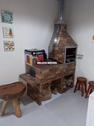Imagem Casa de Alvenaria com 4 Dormitórios sendo 3 suítes localizado em Banheiros em Camboriú