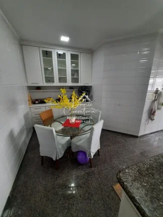 Imagem Apartamento a 150 metros da praia da Enseada com 3 dormitórios, suíte, 2 vagas, Guarujá-SP: 127m², 1 suíte, 2 salas, 2 banheiros e vaga de garagem