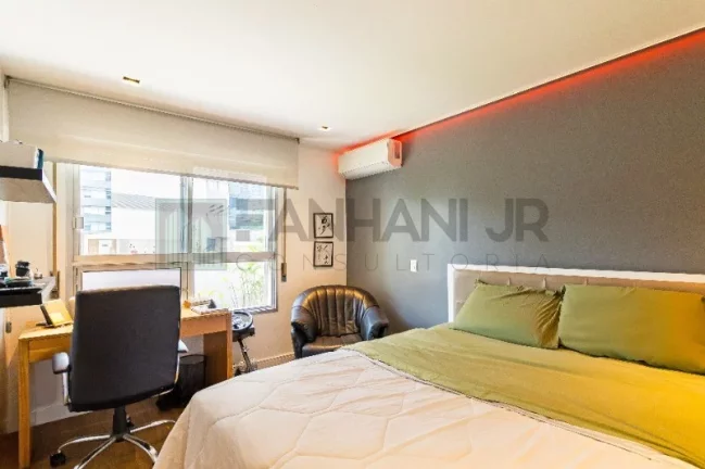 Imagem Apartamento de alto padrão para locação no Itaim Bibi, São Paulo-SP: 3 quartos, 3 suítes, 4 salas, 5 banheiros, 3 vagas, 280m².