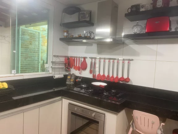 Imagem Área privativa à venda em Contagem-MG, Arvoredo 2ª Seção: 3 quartos, 1 suíte, 1 sala, 2 banheiros, 2 vagas, 124 m² de área.