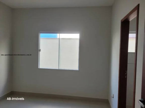 Imagem Casa para Venda em Parnamirim, PARQUE DA NACOES, 3 dormitórios, 2 suítes, 3 banheiros, 2 vagas