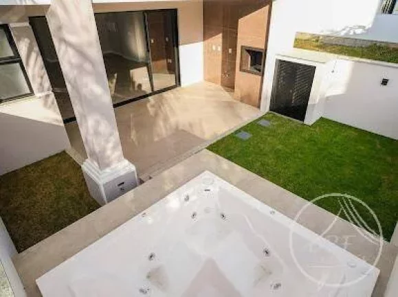 Imagem Vendo casa de alto padrão em condomínio fechado em Biguaçu (SC)