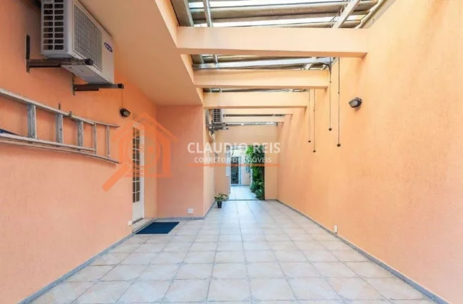 Imagem Casa com 4 Quartos à venda, 220m² - Jardim Paulistano
