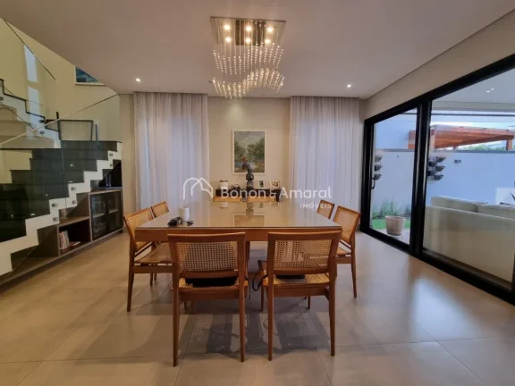 Imagem Apresentamos este maravilhoso sobrado que combina sofisticação e conforto em cada detalhe. Ideal p...