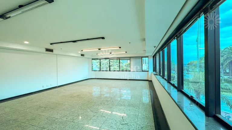 Imagem Sala Comercial para alugar com 91m² e 2 vagas - Eagle Point - Alphaville Industrial - Barueri/SP