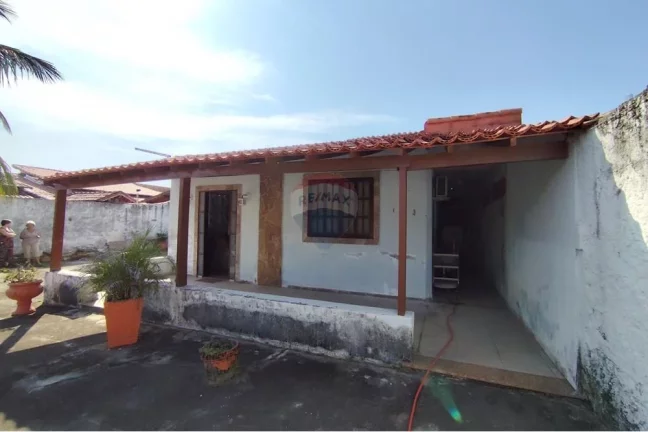 Imagem Ótima casa com 600m2 de terreno, Piscina, três quartos, sendo duas suítes no Jardim Atlântico Oeste, Itaipuaçu, Maricá