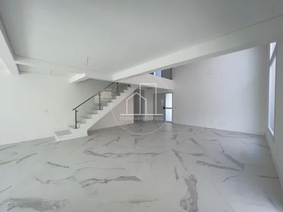 Imagem Casa Alto Padrão para Venda em Florianópolis / SC no bairro Ingleses do Rio Vermelho