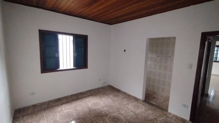 Imagem CASA PARA VENDA E/OU LOCAÇÃO NO BAIRRO INDAIÁ - CARAGUATATUBA