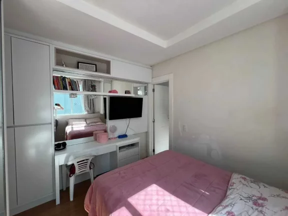 Imagem Apartamento mobiliado com 3 dormitórios sendo 3 suítes e 2 vagas de garagem em Balneário Camboriú