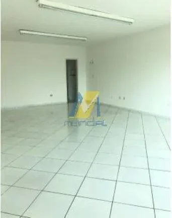Imagem Sala Comercial com Elevador e Vaga em Localização Estratégica