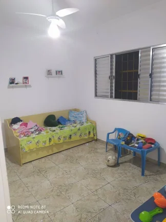 Imagem Casa Térrea 150 m² 3 Dormitórios sendo 1 Suíte e 2 vagas Estuda Permuta