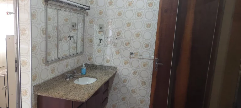 Imagem Sobrado à venda, ótima localização, próximo a futura estação do Metrô Orfanato, Shoppings, Parques e fácil acesso as Grandes avenidas e rodovias