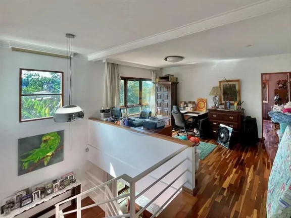 Imagem Casa em Condomínio a Venda no bairro Granja Viana - Carapicuíba, SP