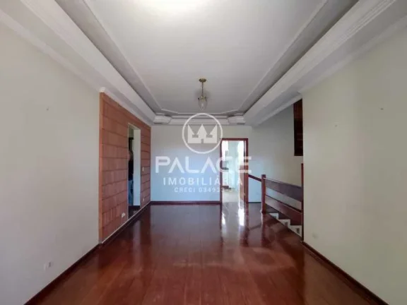 Imagem Excelente casa de esquina localizada na região mais nobre de Piracicaba.
 Mede 499m² de terreno e ...