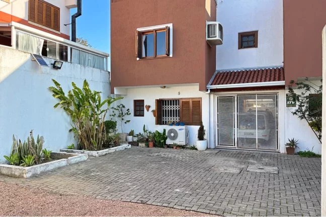 Imagem TLDM 2225 Casa 610191048-34 - Casa à venda no bairro Tristeza - Porto Alegre/RS