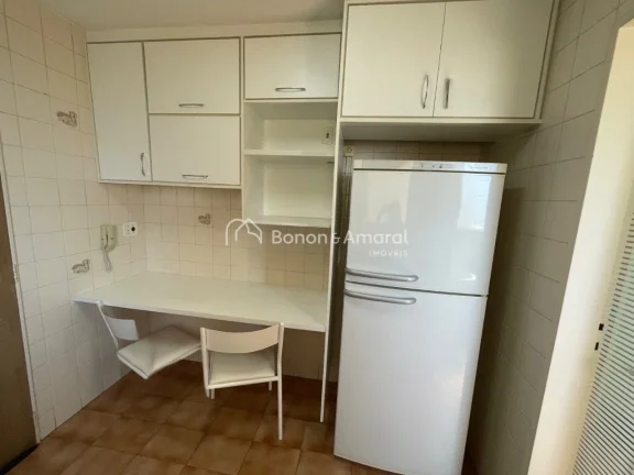 Imagem Este apartamento no Edifício Cambará destaca-se pela excelente localização na Rua Tiradentes, of...