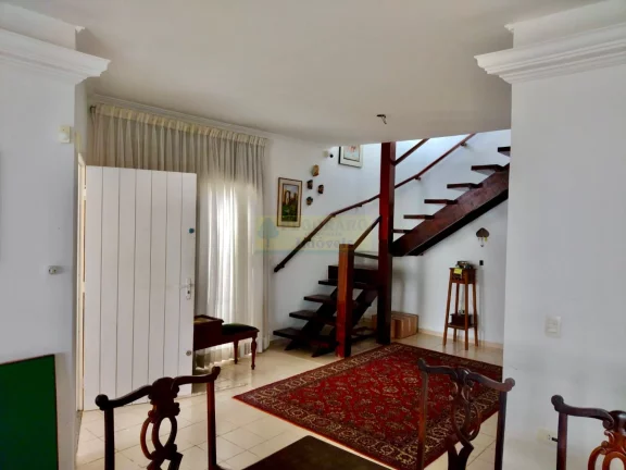 Imagem Grandiosa Casa a Venda na Praia da Martim de Sá