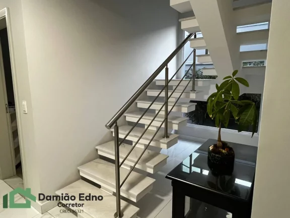 Imagem CASA COM 4 DORMS SENDO 2 SUITES, HORTO STO ANTONIO JUNDIAI, ACEITA TROCA