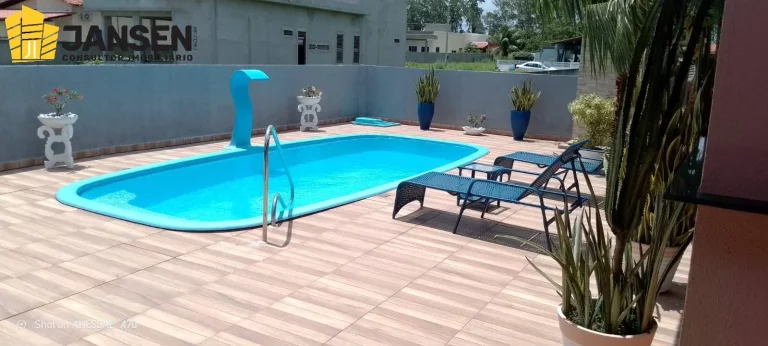 Imagem CASA DE CAMPO COM 03 QUARTOS SENDO 02 SUÍTES EM CONDOMÍNIO FECHADO