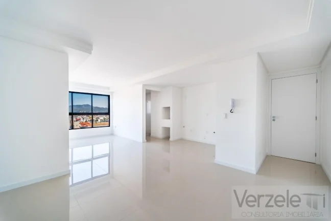 Imagem Apartamento 2 dormitórios para Venda em Balneário Camboriú / SC no bairro Estados