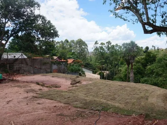 Imagem FAZENDINHA - Área 2.635 m² c/ PROJETO APROVADO condomínio 4 casas!