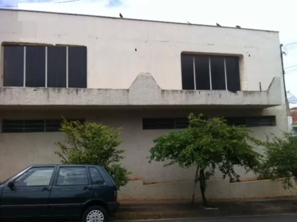 Imagem Barracão com 950m2 em ótima localização, no centro da cidade.Palace Imobiliária Ltda tem mais o...