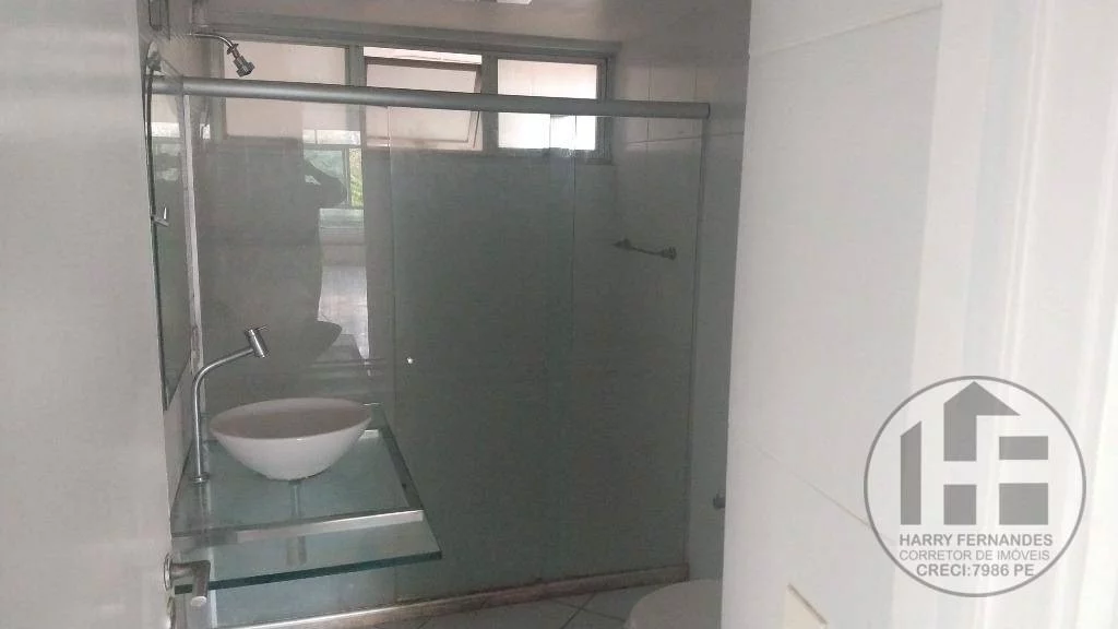 Imagem Apartamento com 3 Quartos à Venda, 200 m² em Casa Forte - Recife