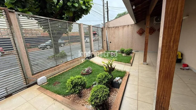 Imagem Casa à venda na Zona Norte de Londrina com 3 dormitórios, suíte, área gourmet, churrasqueira, ótima localização e 170m² construídos no bairro Sebastião ZN