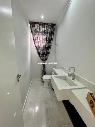 Imagem Apartamento mobiliado à Venda com 2 Suítes e 2 vagas de garagem privativa localizado em Meia Praia Itapema