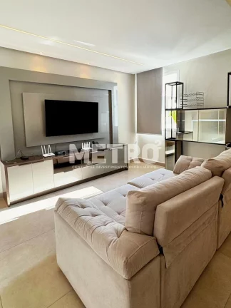 Imagem Casa à venda no Aplhaville com 4 suítes, sendo dois com banheira
