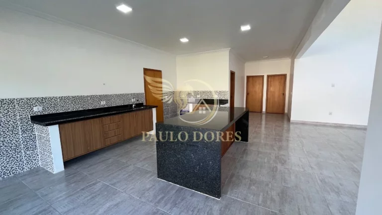Imagem Belíssima Casa Recém Construída em Condomínio Fechado UBATUBA-SP