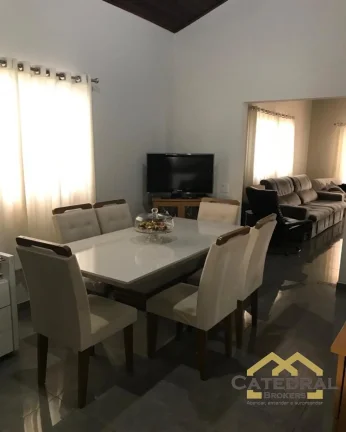 CASA RESIDENCIAL em JACARÉ - SP, jacaré