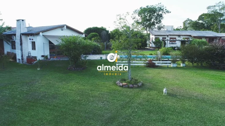 Imagem Casa 5 dormitórios à venda Tomazetti Santa Maria/RS