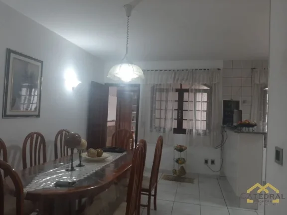 Imagem CASA COM 3 DORMITÓRIOS À VENDA, 265 M² POR R$ 900.000,00 - VILA ARENS - JUNDIAÍ/SP