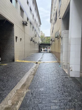 Imagem Apartamento no Canto do Forte a 3 quadras da praia - 1 dormitorio e uma vaga - A VENDA!!!