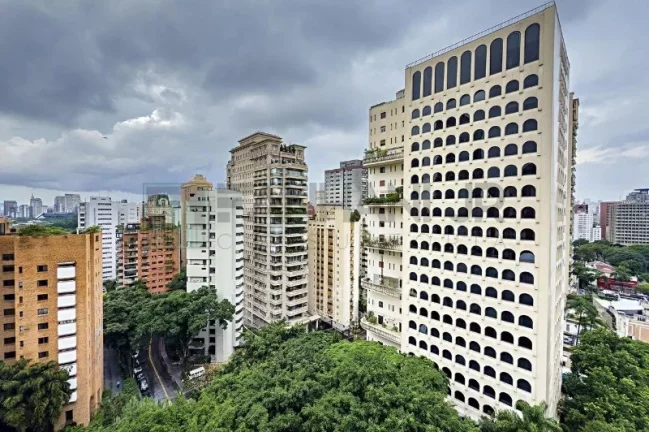 Imagem Imperdível apartamento de alto padrão à venda/locação em São Paulo-SP, Jardim Europa. 3 quartos, 3 suites, 4 salas, 5 banheiros, 4 vagas, 280m².
